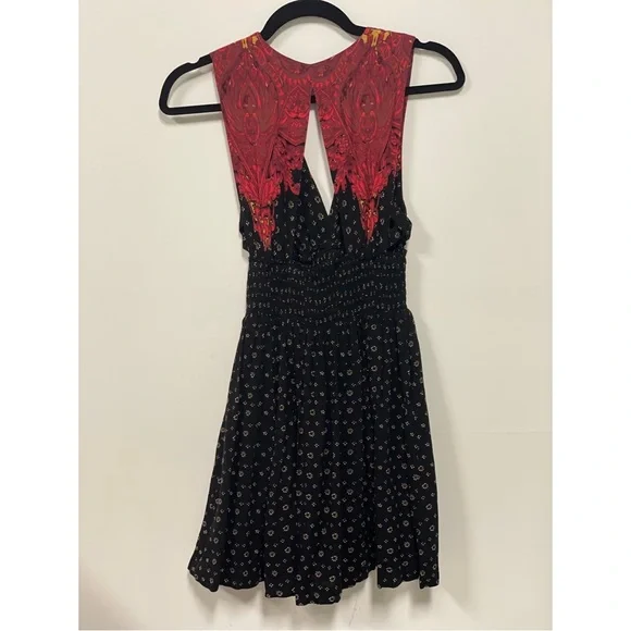 Free People Walking In My Dreams Mini Dress Floral Print Black & Red Size XS - Picture 7 of 7